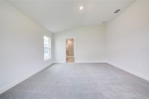 House in Dade City, Florida 3 bedrooms, 159.79 sq.m. № 1531802 - photo 14