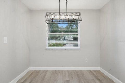 Villa ou maison à vendre à New Smyrna Beach, Floride: 4 chambres, 161.28 m2 № 2124533 - photo 21