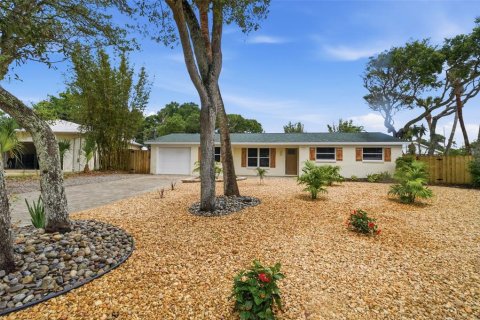 Villa ou maison à vendre à New Smyrna Beach, Floride: 4 chambres, 161.28 m2 № 2124533 - photo 7