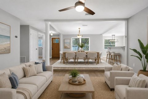 Villa ou maison à vendre à New Smyrna Beach, Floride: 4 chambres, 161.28 m2 № 2124533 - photo 12