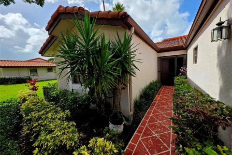 Casa en venta en Delray Beach, Florida, 2 dormitorios, 124.95 m2 № 1848359 - foto 2