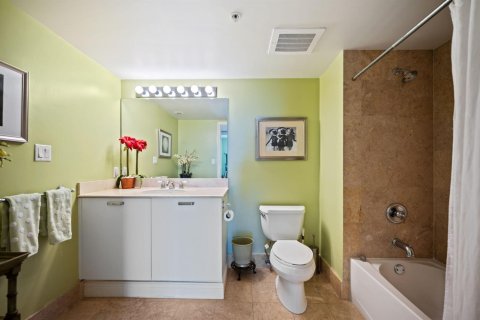 Condo in Fort Lauderdale, Florida, 2 bedrooms № 2089608 - photo 22