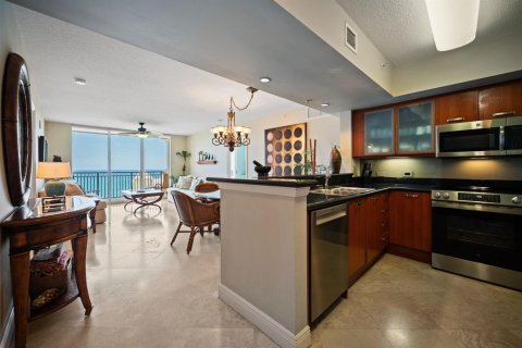 Condo in Fort Lauderdale, Florida, 2 bedrooms № 2089608 - photo 12