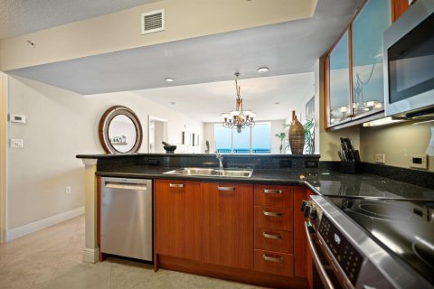 Condo in Fort Lauderdale, Florida, 2 bedrooms № 2089608 - photo 14