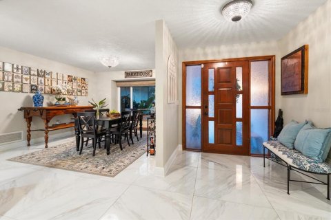 House in Clearwater, Florida 4 bedrooms, 315.77 sq.m. № 2230667 - photo 23