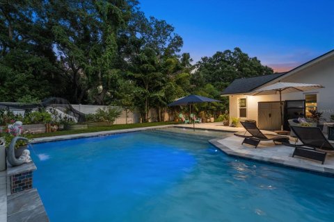 House in Clearwater, Florida 4 bedrooms, 315.77 sq.m. № 2230667 - photo 18