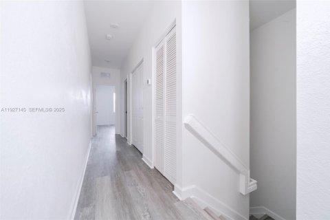 Купить таунхаус в Майами, Флорида 4 спальни, 169.08м2, № 2034334 - фото 17