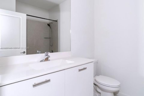 Купить таунхаус в Майами, Флорида 4 спальни, 169.08м2, № 2034334 - фото 30