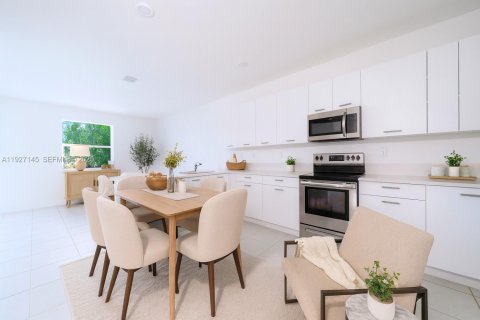 Купить таунхаус в Майами, Флорида 4 спальни, 169.08м2, № 2034334 - фото 5