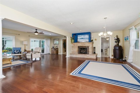 Villa ou maison à vendre à Sarasota, Floride: 3 chambres, 230.3 m2 № 2431874 - photo 6