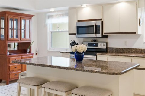 Villa ou maison à vendre à Sarasota, Floride: 3 chambres, 230.3 m2 № 2431874 - photo 28