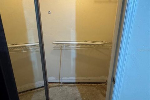 Condo in Gainesville, Florida, 1 bedroom  № 1778431 - photo 13