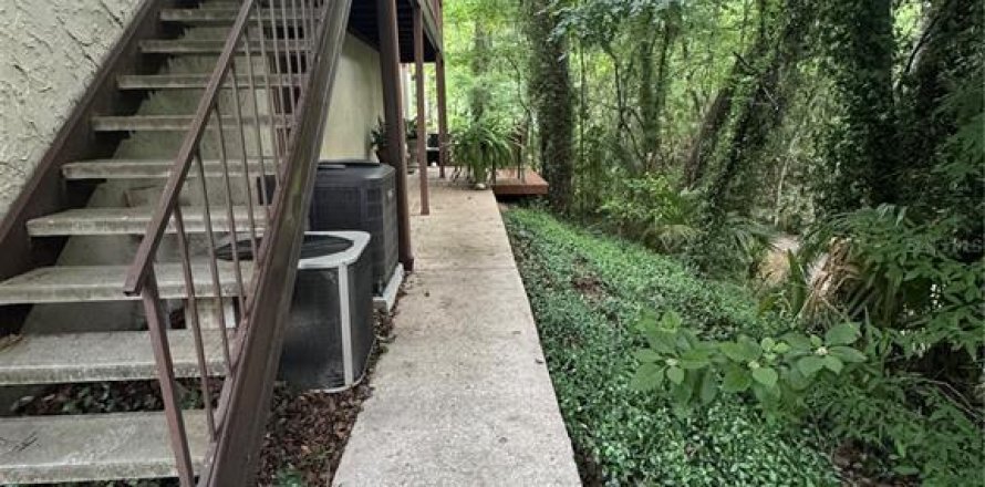 Condominio en Gainesville, Florida, 1 dormitorio № 1778431