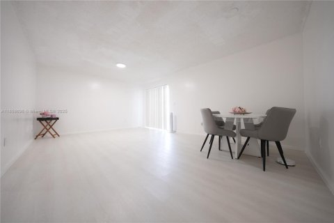Copropriété à vendre à Cutler Bay, Floride: 1 chambre, 74.88 m2 № 1881569 - photo 6