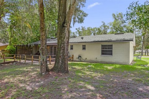House in DeLand, Florida 3 bedrooms, 128.02 sq.m. № 2207251 - photo 26