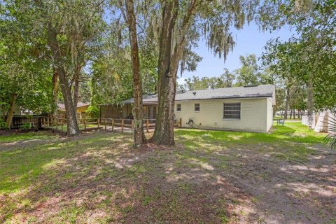 House in DeLand, Florida 3 bedrooms, 128.02 sq.m. № 2207251 - photo 29