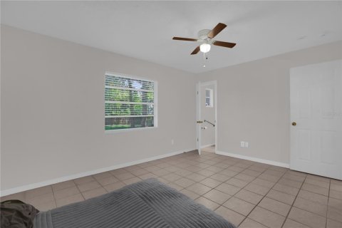 House in DeLand, Florida 3 bedrooms, 128.02 sq.m. № 2207251 - photo 18
