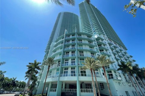 Condo in Miami, Florida, 2 bedrooms  № 2170195 - photo 25