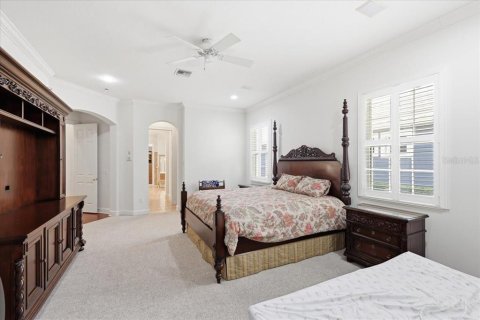 House in Windermere, Florida 4 bedrooms, 268.21 sq.m. № 2198138 - photo 21