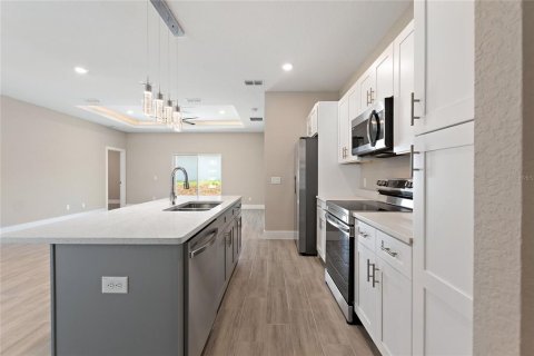 Casa en alquiler en Kissimmee, Florida, 4 dormitorios, 155.15 m2 № 2103755 - foto 12
