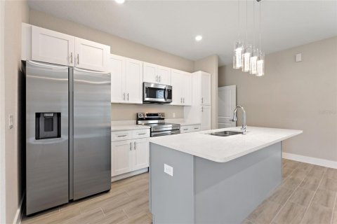 Casa en alquiler en Kissimmee, Florida, 4 dormitorios, 155.15 m2 № 2103755 - foto 9