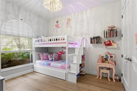 House in Miami, Florida 4 bedrooms, 191.19 sq.m. № 1770238 - photo 29