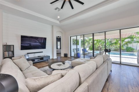Casa en venta en Land O' Lakes, Florida, 3 dormitorios, 238.02 m2 № 1909269 - foto 9