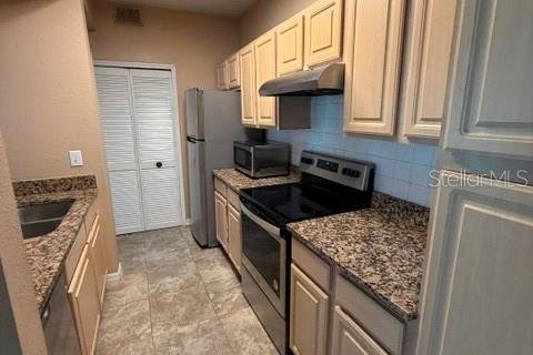 Condo in Longwood, Florida, 2 bedrooms № 2091802 - photo 4