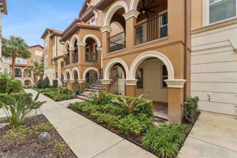 Townhouse in Lake Mary, Florida 4 bedrooms, 187.11 sq.m. № 2396352 - photo 3