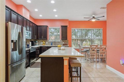 Townhouse in Lake Mary, Florida 4 bedrooms, 187.11 sq.m. № 2396352 - photo 11