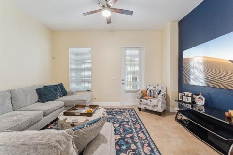 Townhouse in Lake Mary, Florida 4 bedrooms, 187.11 sq.m. № 2396352 - photo 7
