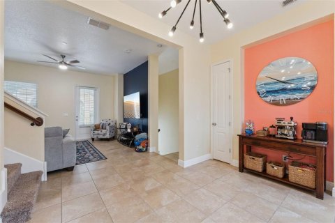 Townhouse in Lake Mary, Florida 4 bedrooms, 187.11 sq.m. № 2396352 - photo 5