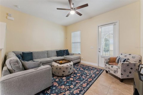 Townhouse in Lake Mary, Florida 4 bedrooms, 187.11 sq.m. № 2396352 - photo 6