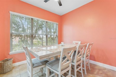 Townhouse in Lake Mary, Florida 4 bedrooms, 187.11 sq.m. № 2396352 - photo 8