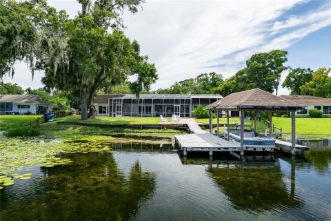 Villa ou maison à vendre à Land O' Lakes, Floride: 4 chambres, 254.18 m2 № 1303091 - photo 14