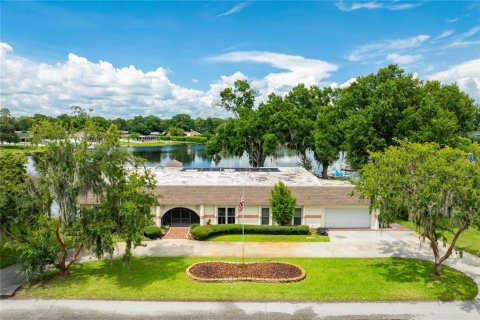 Villa ou maison à vendre à Land O' Lakes, Floride: 4 chambres, 254.18 m2 № 1303091 - photo 4