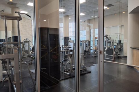 Снять в аренду кондоминиум в Майами-Бич, Флорида 2 спальни, 126.35м2, № 1971313 - фото 11