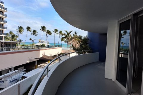 Снять в аренду кондоминиум в Майами-Бич, Флорида 2 спальни, 126.35м2, № 1971313 - фото 13