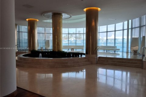 Снять в аренду кондоминиум в Майами-Бич, Флорида 2 спальни, 126.35м2, № 1971313 - фото 6