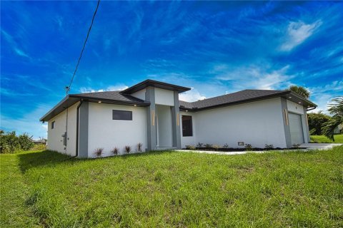 House in Venice, Florida 3 bedrooms, 153.29 sq.m. № 1816225 - photo 3