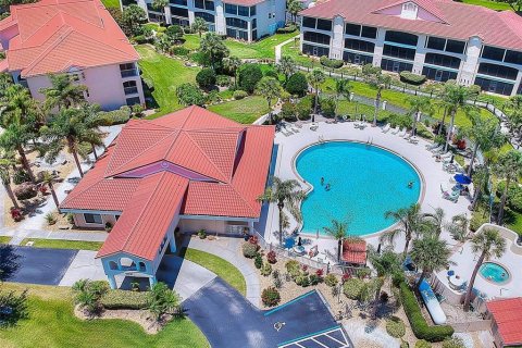 Condominio en alquiler en New Smyrna Beach, Florida, 2 dormitorios, 99.22 m2 № 2099194 - foto 9
