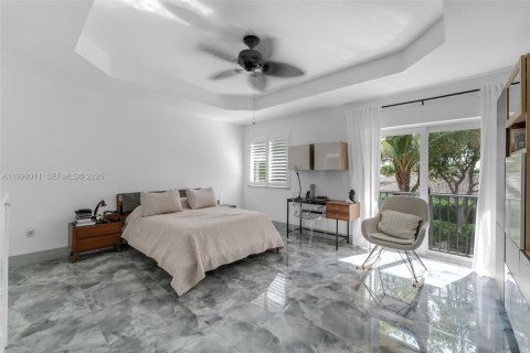 Villa ou maison à vendre à Palmetto Bay, Floride: 4 chambres, 224.17 m2 № 2066142 - photo 16