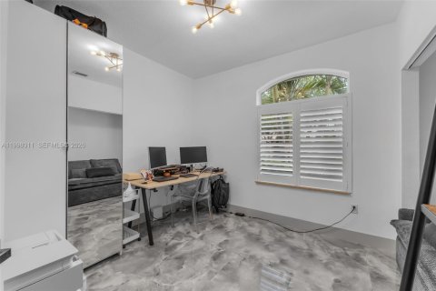 Villa ou maison à vendre à Palmetto Bay, Floride: 4 chambres, 224.17 m2 № 2066142 - photo 10