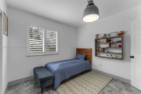 Villa ou maison à vendre à Palmetto Bay, Floride: 4 chambres, 224.17 m2 № 2066142 - photo 12