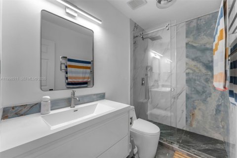 Villa ou maison à vendre à Palmetto Bay, Floride: 4 chambres, 224.17 m2 № 2066142 - photo 15