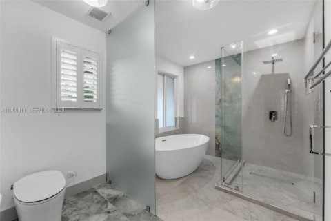 Villa ou maison à vendre à Palmetto Bay, Floride: 4 chambres, 224.17 m2 № 2066142 - photo 21