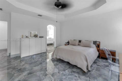Villa ou maison à vendre à Palmetto Bay, Floride: 4 chambres, 224.17 m2 № 2066142 - photo 18