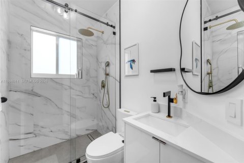 Villa ou maison à vendre à Palmetto Bay, Floride: 4 chambres, 224.17 m2 № 2066142 - photo 9