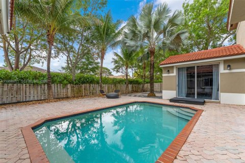 Villa ou maison à vendre à Palmetto Bay, Floride: 4 chambres, 224.17 m2 № 2066142 - photo 26