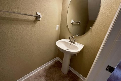 Touwnhouse à louer à New Port Richey, Floride: 3 chambres, 153.85 m2 № 2403507 - photo 18